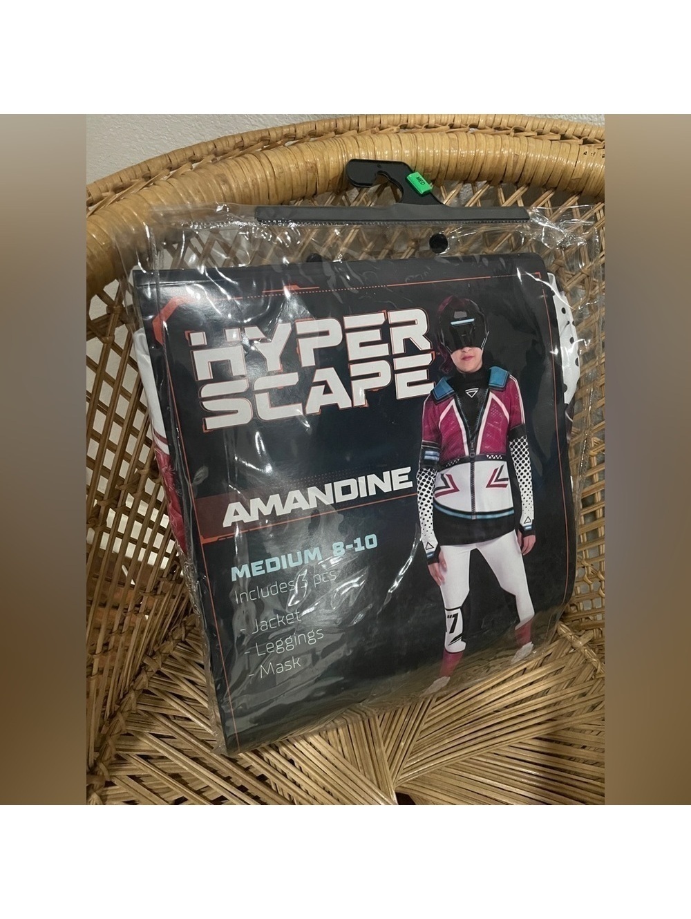 NWT Hyper Scape Amandine Girls Costume M 8-10 Gamer Cosplay 3 Piece
